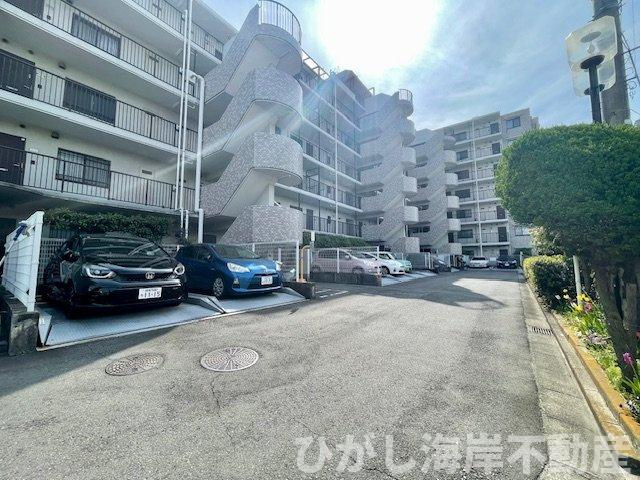 ライオンズマンション茅ヶ崎第3の駐車場|駐車スペース
