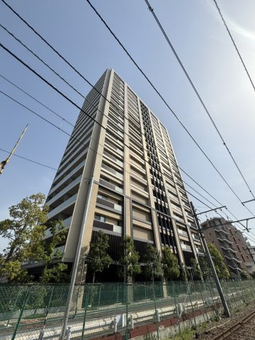 プラウドタワー東池袋の外観