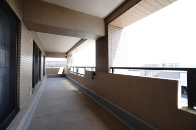 【バルコニー】 | 【上質リフォーム】ファミール江波公園ツインズ弐番館 | 現地（2025年4月21日9：00頃）撮影