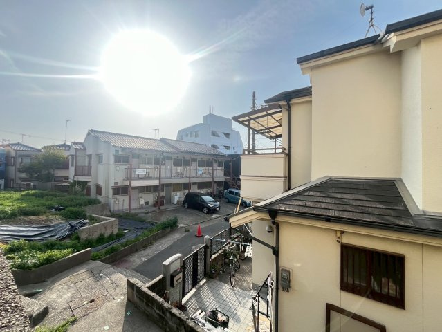 泉が丘3丁目貸家の展望