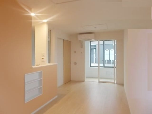 ソラーナＡの居間・リビング