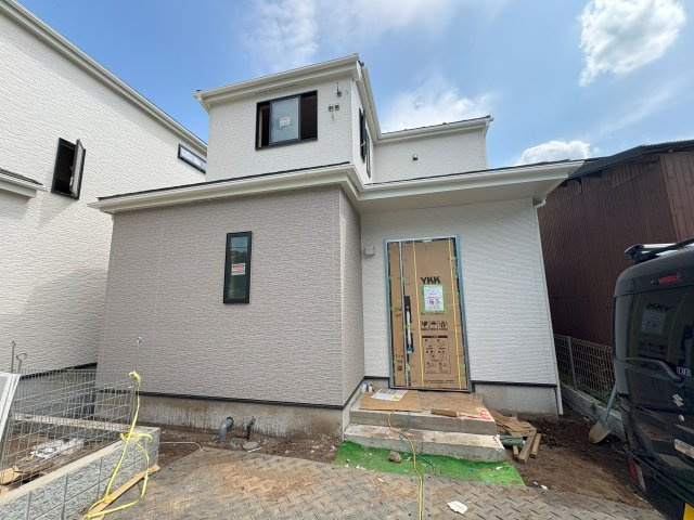 瀬谷区中屋敷2丁目新築戸建【4LDK+駐車2台/4分野最高等級物件/子育て支援事業対象】全5区画の外観
