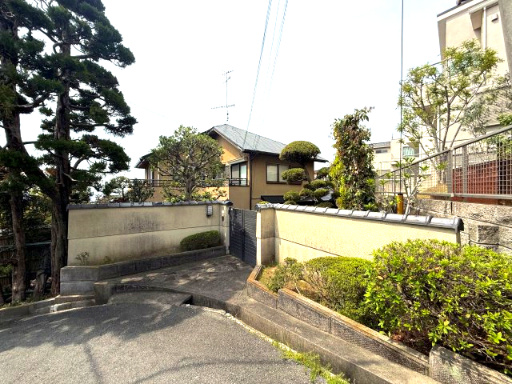 東大阪市山手町戸建の外観
