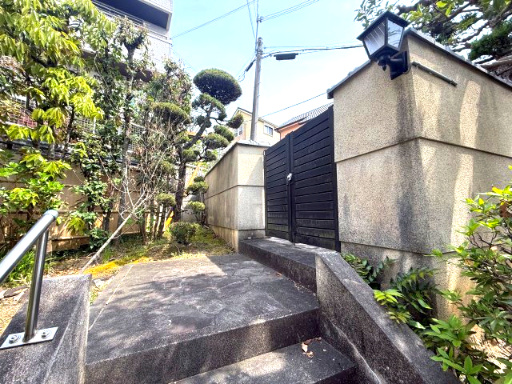東大阪市山手町戸建の庭