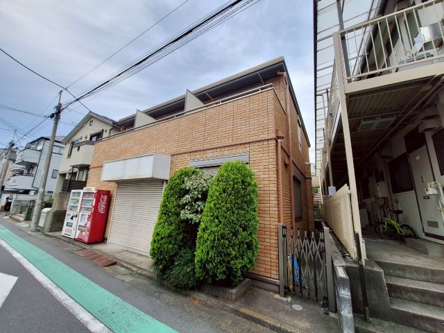 パルフェスミレのエントランス