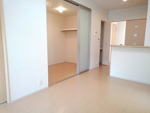 フィオーレ西庄Ｂの居間・リビング