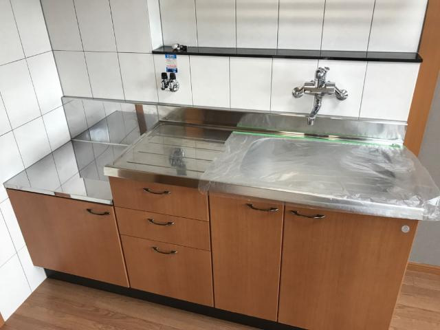 アベニール細江のキッチン|作業スペースも広いキッチン