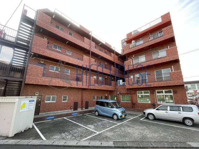 ロワール坂戸の外観