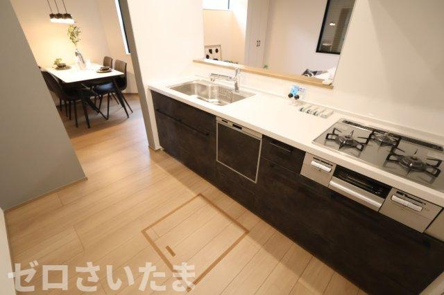 《仲介手数料無料》南区大字太田窪2405新築一戸建てのキッチン