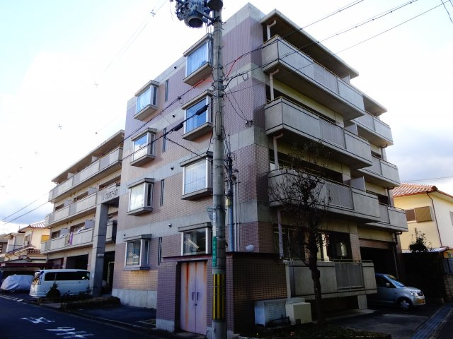 U・COURT 101の外観