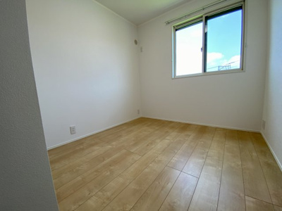 【洋室】 | ルミエール重根