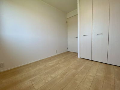 【洋室】 | ルミエール重根