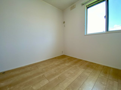 【洋室】 | ルミエール重根