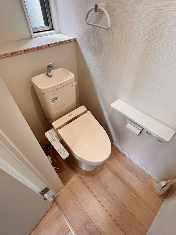 【中古戸建】向日市物集女町北ノ口「洛西口駅」3LDKのトイレ