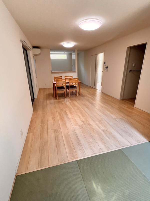 【中古戸建】向日市物集女町北ノ口「洛西口駅」3LDKの居間・リビング