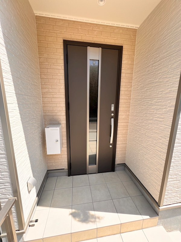 【中古戸建】向日市物集女町北ノ口「洛西口駅」3LDKの玄関