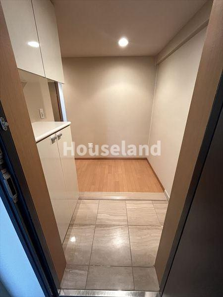 ユニ・アルス吹上プレジオの玄関