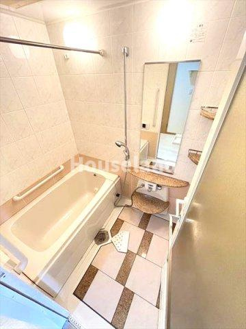 ユニ・アルス吹上プレジオの浴室