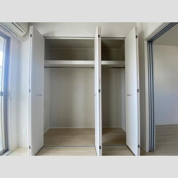 LaCASA江坂(ラカーサ江坂)の収納