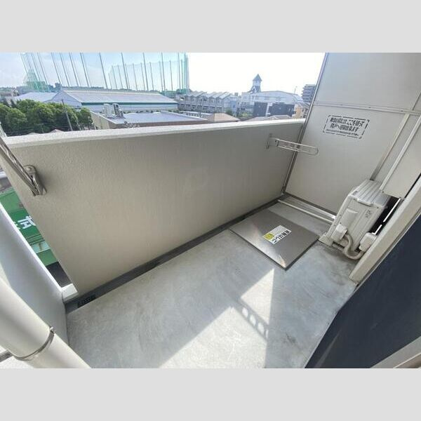 LaCASA江坂(ラカーサ江坂)のバルコニー