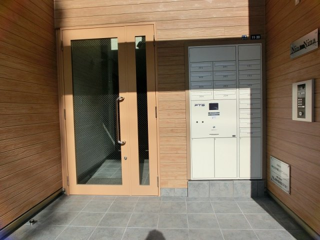 Nina-Ninaのエントランス