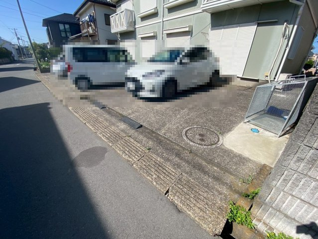 【駐車場】