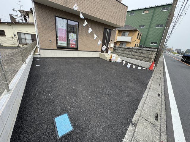 三郷市幸房新築戸建（幸房第４）の駐車場|駐車スペース・並列2台駐車可