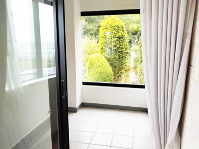 【バルコニー】 | 芦屋市六麓荘町　中古戸建