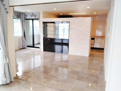 【居間・リビング】 | 芦屋市六麓荘町　中古戸建