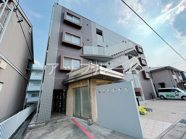 名古屋市守山区森宮町の賃貸マンションの駐車場