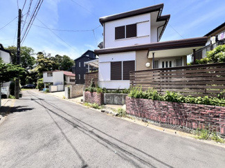 【前面道路含む現地写真】