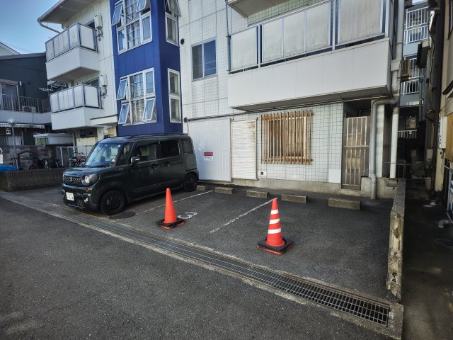 シティハイム上村の駐車場|駐車場に車を止められます