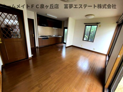 【居間・リビング】 | 高倉台2丁戸建