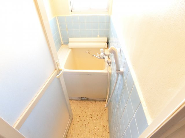 ひとみマンションの浴室