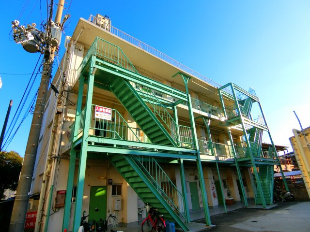 ひとみマンションの外観