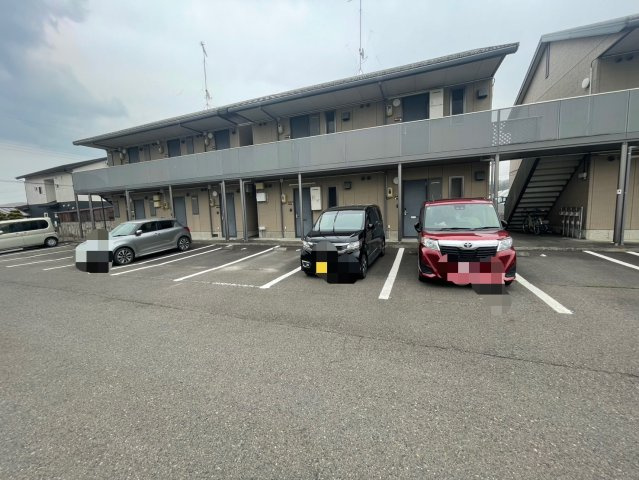 グリーン・ヴィレッジの駐車場