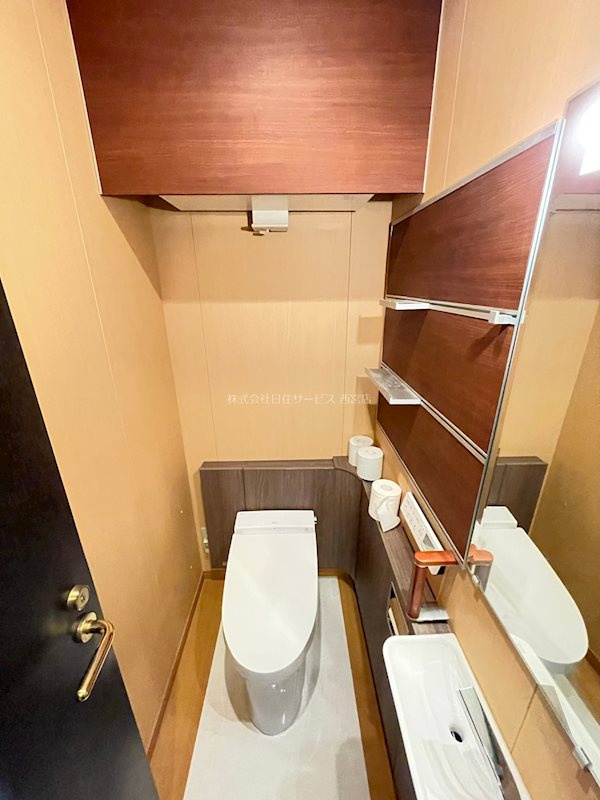 メゾン呉藤のトイレ|ゆったりとした空間のトイレです