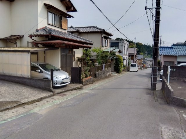 【前面道路含む現地写真】の画像
