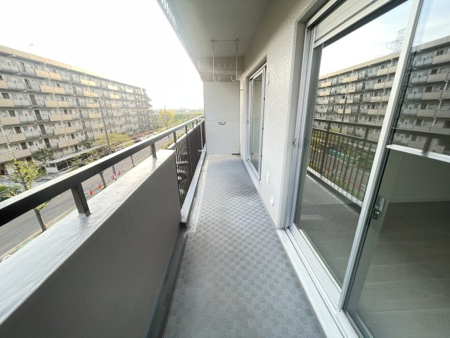 労住まきのハイツ一号棟のバルコニー|バルコニー付きです