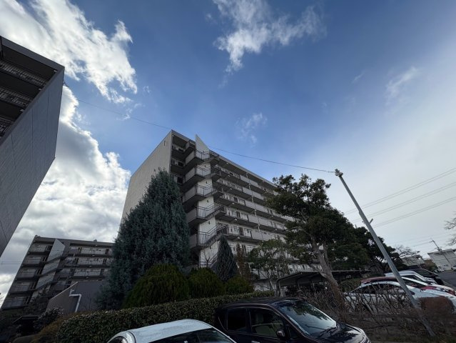 労住まきのハイツ一号棟の外観|きれいな外観です