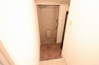 【玄関】 | 森岡ビル | 収納もある玄関です