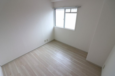 【洋室】 | 森岡ビル | きれいな洋室です