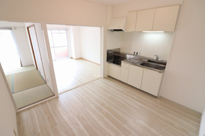 【居間・リビング】 | 森岡ビル | リビングです