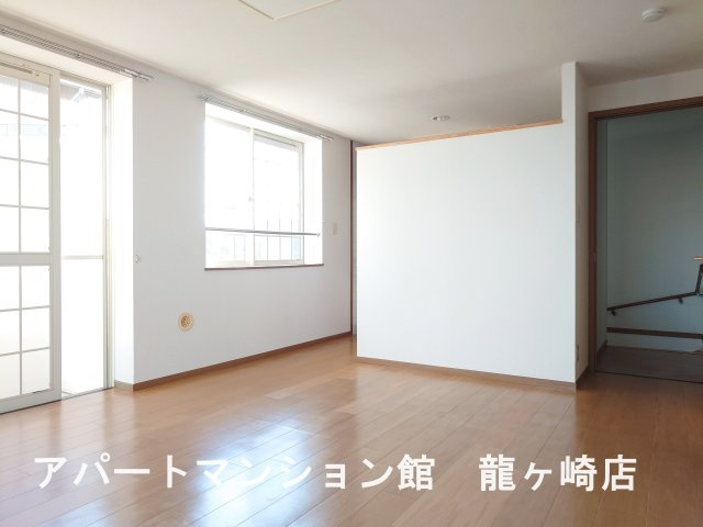 Ｉｌｌｕｓｉｏｎの居間・リビング