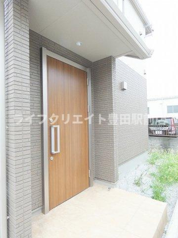 宇津木タウンのエントランス