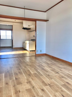 【居間・リビング】 | ユーレジデンスサンミラー | ※同建物同型別のお部屋