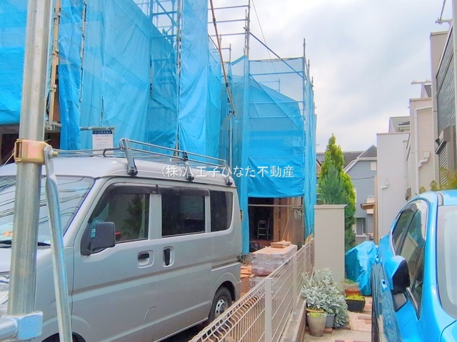 祝　成約済み　八王子市　北野　新築戸建て　５期の前面道路含む現地写真|～仲介手数料無料☆八王子ひなた不動産～　八王子市打越町　新築戸建て