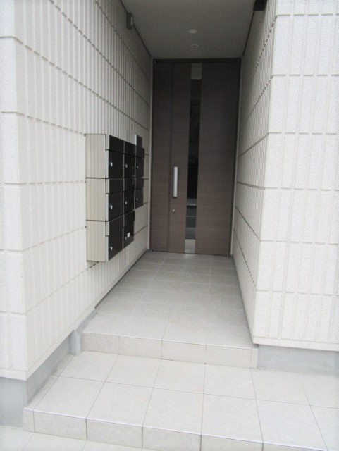 Ｍａｉｓｏｎ　ＳＩＥＮＡのロビー|オートロック付エントランス