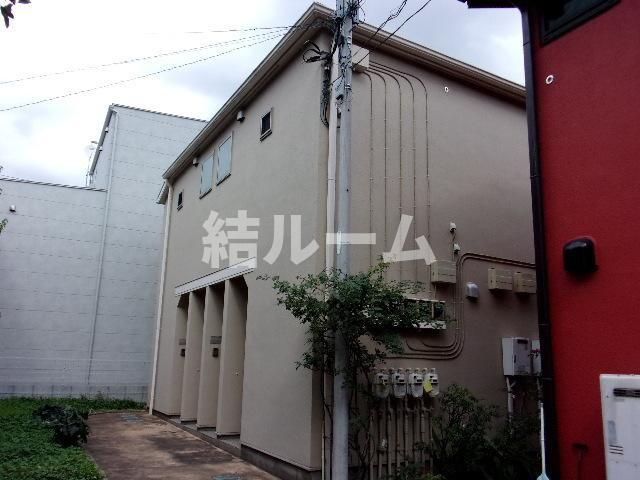 豊島区高松２丁目のアパートのエントランス