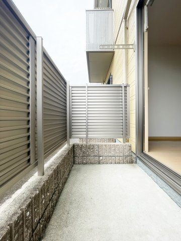 シャーメゾン安宅のバルコニー